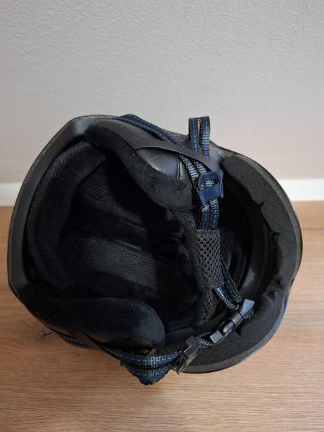 Predám detskú prilbu etape so štítom, etape,m