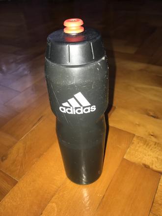 Adidas plastová fľaša, 