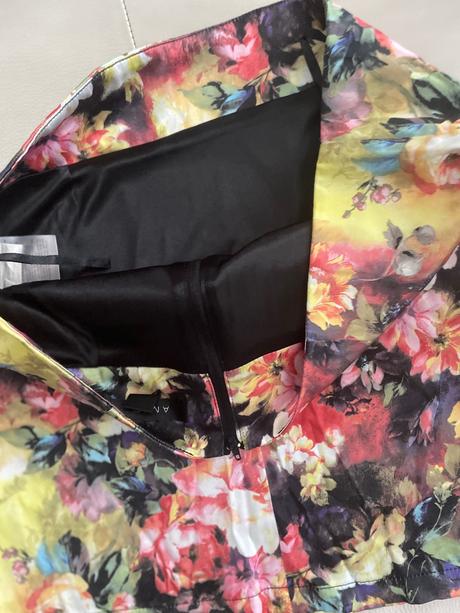 Romanticka sukna amisu, amisu,38