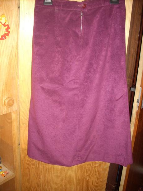 Sukňový kostým, 38