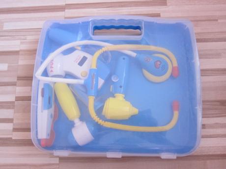 Kufrik pre doktorku, 