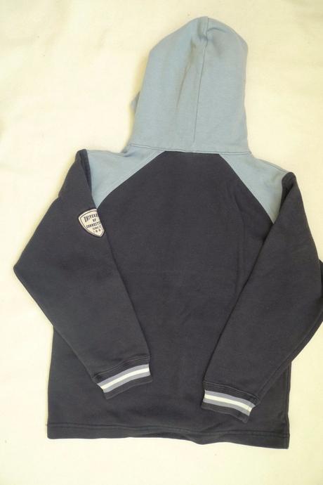 Hrubšia mikina champion č.122-128, 122