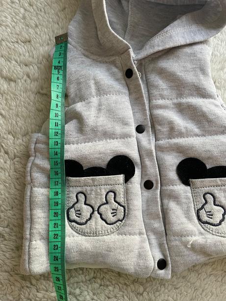 Teplakova svetlosiva vesta hippil, 68