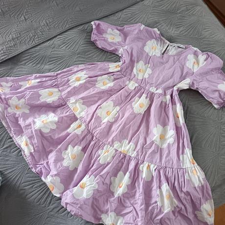 Krásne šaty s kvetmi, reserved,146