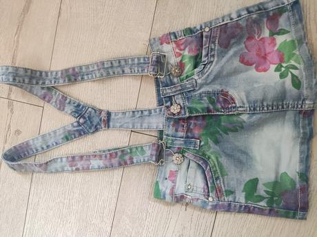 Riflová sukňa, 104