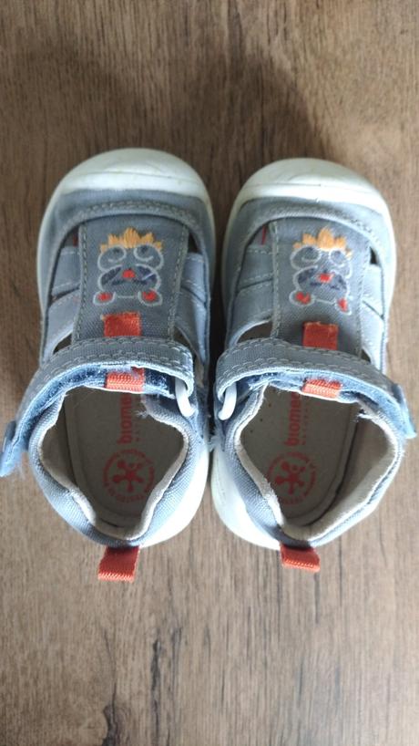 Platené sandálky biomecanics 20, 20