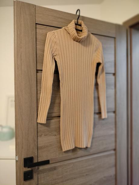 Rolákové šaty - farba camel xs/s, s