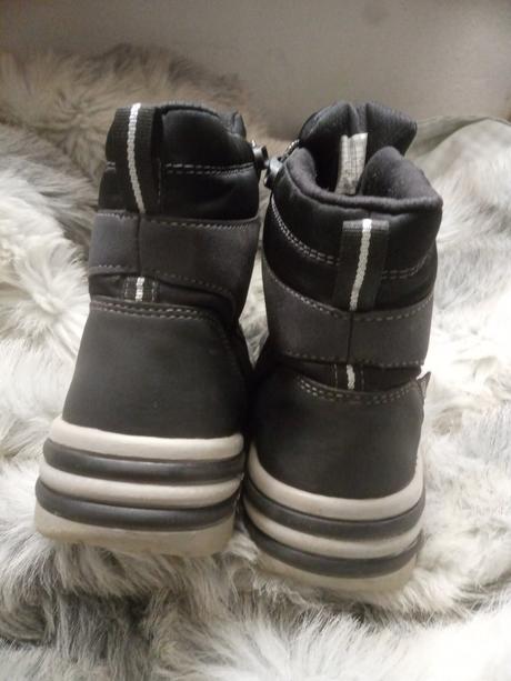 Turistická obuv, 33