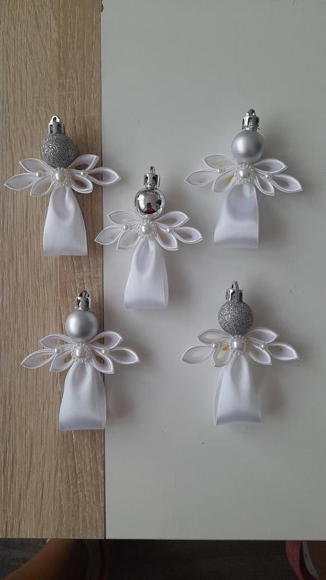 Anjelik na stromček, 