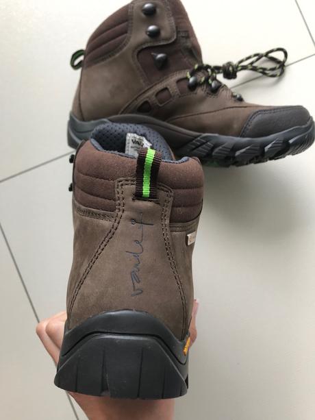Turistické nepremokave topanky s vibram podrážkou., 37