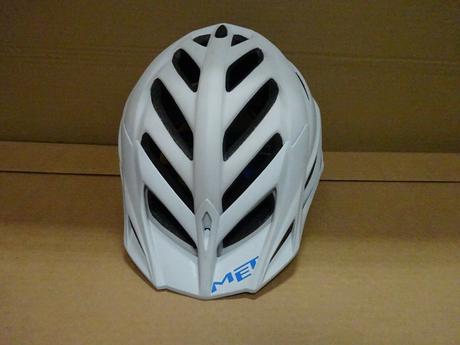 Cyklistická prilba met terra, s