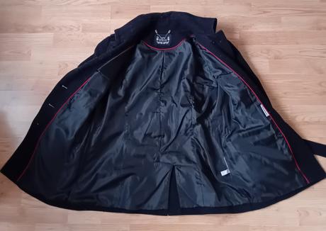 Čierny kabát, yessica,42