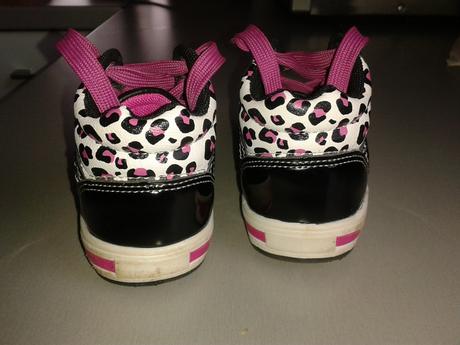 Tenisky pre malu kocku, deichmann,21