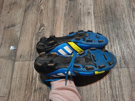 Predám kopačky, adidas,42
