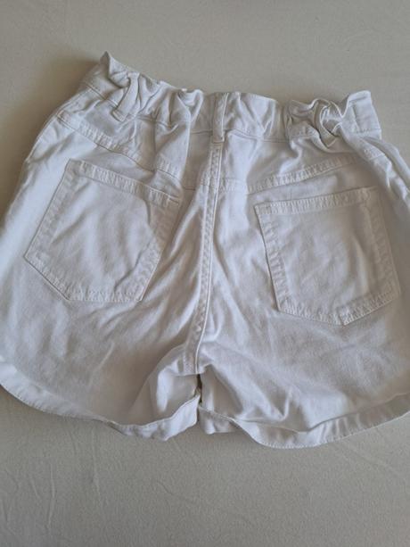 Biele imit.rifli kratasy 5e, f&f,158