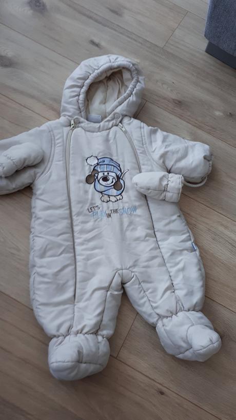 Overal s rukavicami, 62