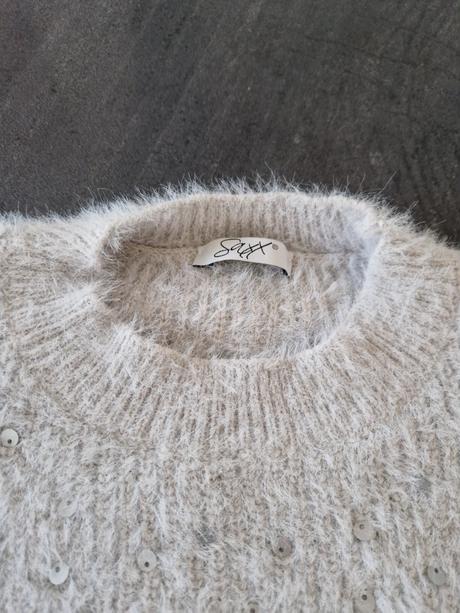 Mäkký pulóver s flitrami, s