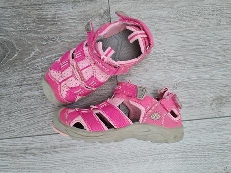 Letné dierkavé tenisky, 29