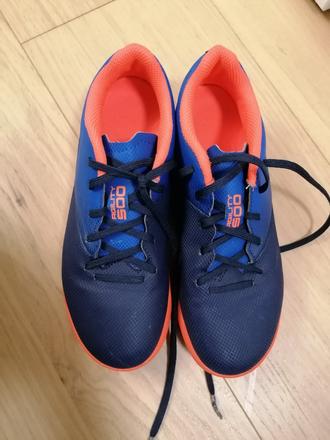 Futsalové kopačky, 35