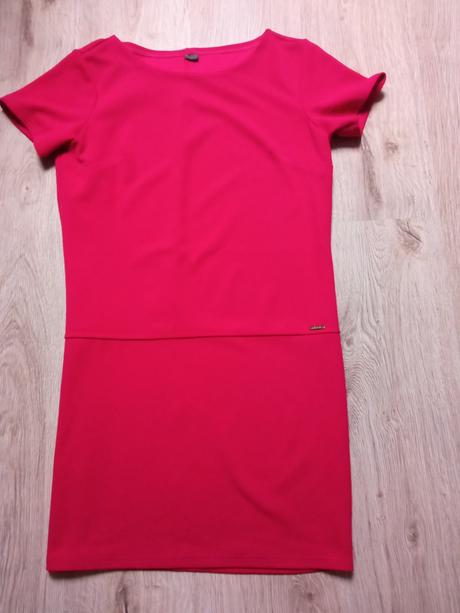 Jednoduché šaty, m