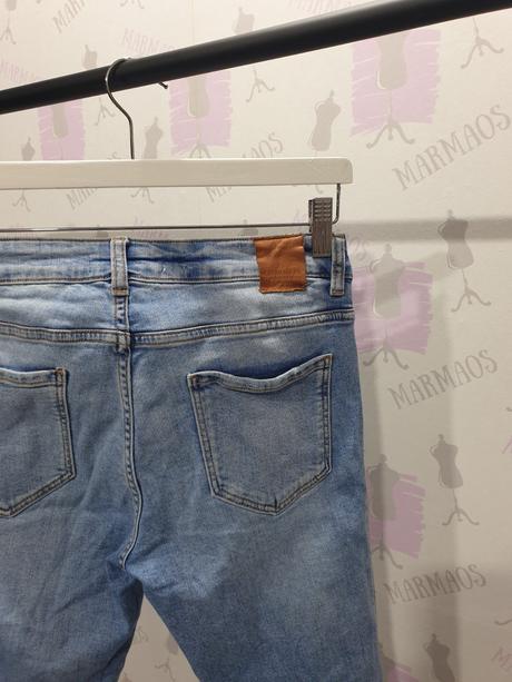 Zara rifle s výšivkou, zara,36