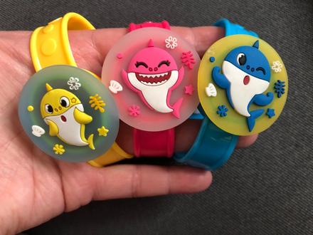 Blikajúce náramky,