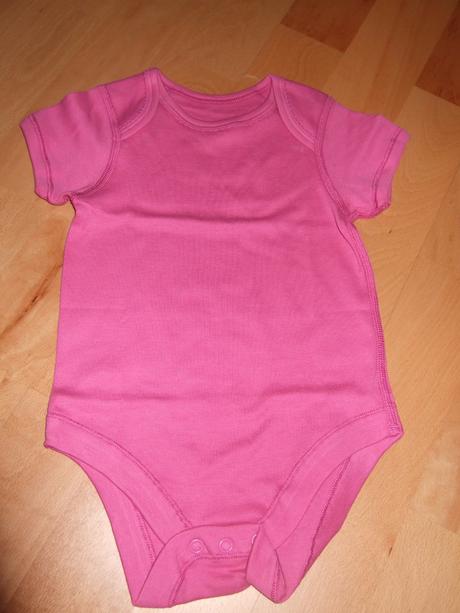Nepoužité body s kr. rukávom zn. m&s, veľ. 9 -12m, marks & spencer,74