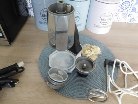 Smalt, keramika, prútené,mlynčeky,,