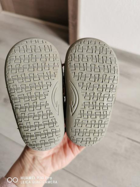 Dievčenské kožené capačky, 17