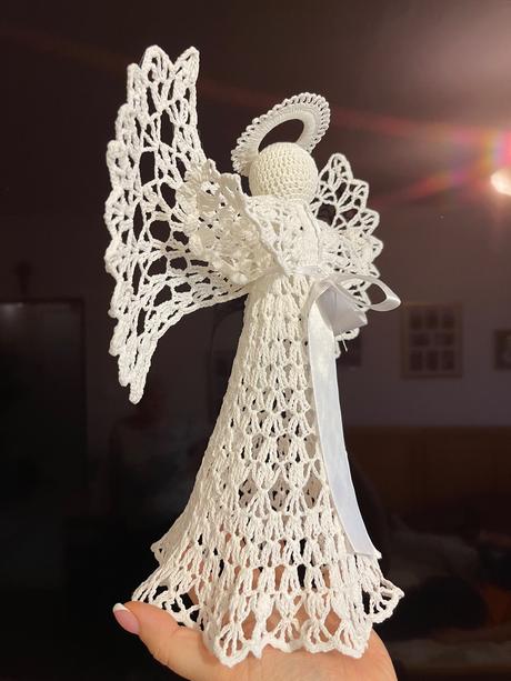 Hačkovaný anjel - 35x28cm,