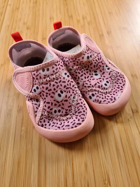 Cvičky/ papučky decathlon, domyos,25