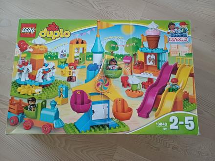 Lego duplo lunapark, 