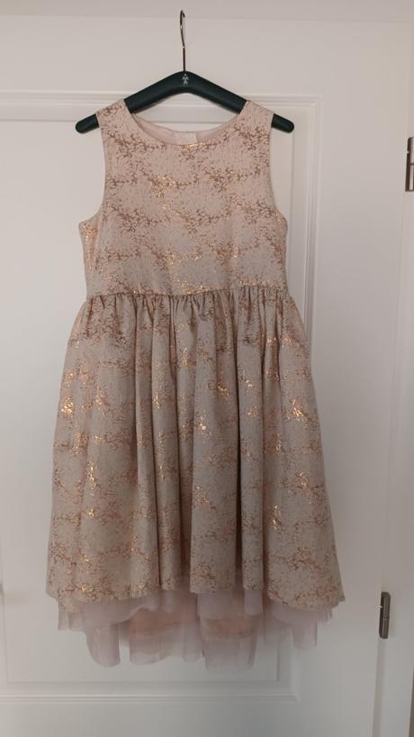 Šaty s bolerkom, 146