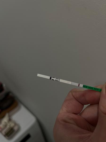 Vidíte druhú čiarku na tehotenskom teste?