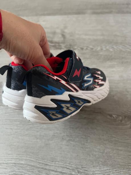 Blikajuce skechers, skechers,23