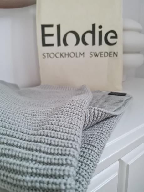 Vlnená pletená deka - mineral green elodie detail,