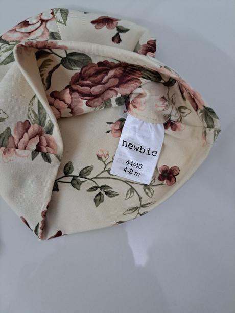 Čiapka, reserved,74