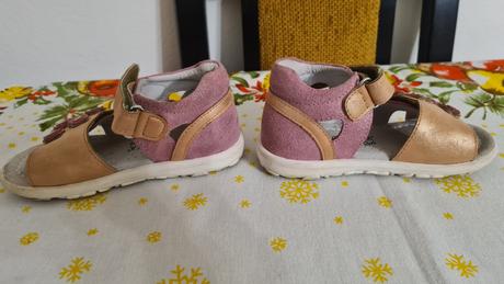 Sandalky, protetika,25