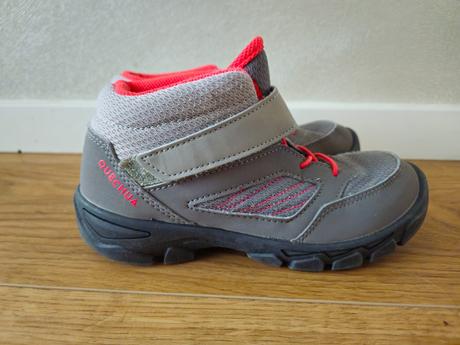 Quechua turistické polovysoké topánky, 32