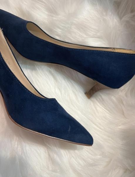 Tmavomodré lodičky, graceland,37