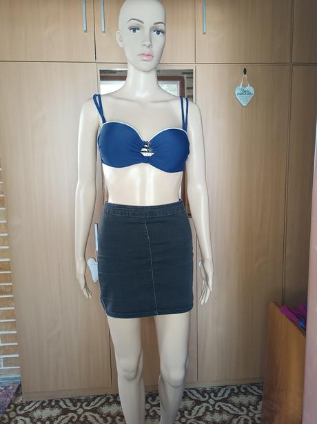 Sukňa s vysokým pásom, s