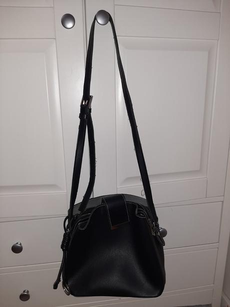 Kabelka reserved, reserved