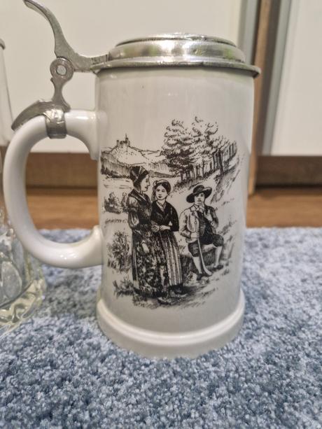 Keramicke krigle na pivo, 