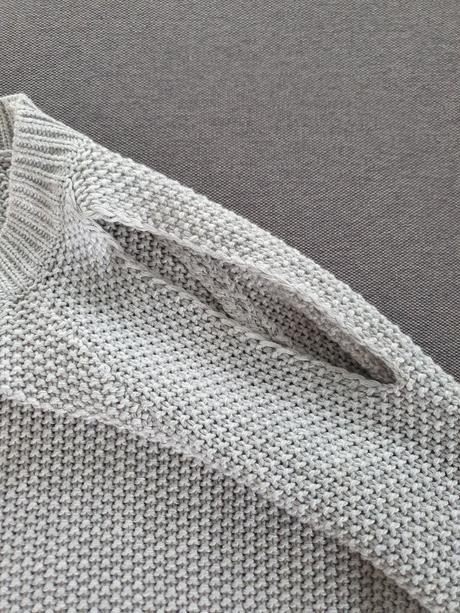 Zaujímavý pulóver, s