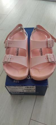 Dievčenské sandále birkenstock, 34
