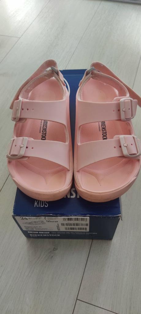 Dievčenské sandále birkenstock, 34
