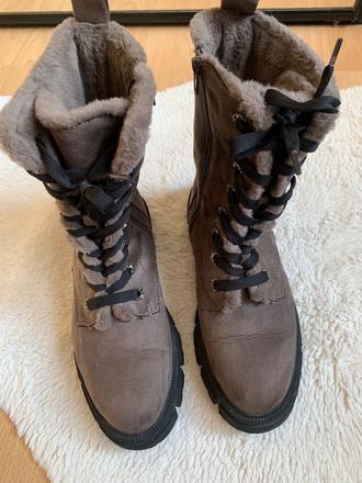 Dámske semišové čižmy, 40