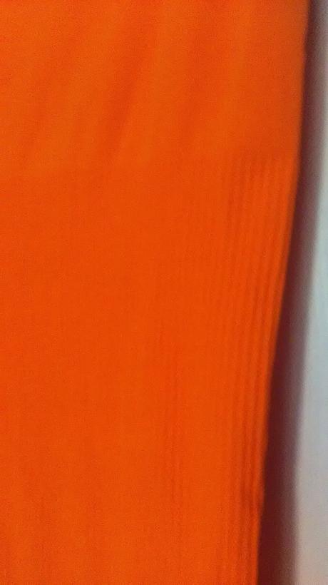 Rolák sytopomarancovej farby, m