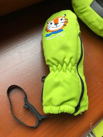 Zimné rukavice do snehu, 86