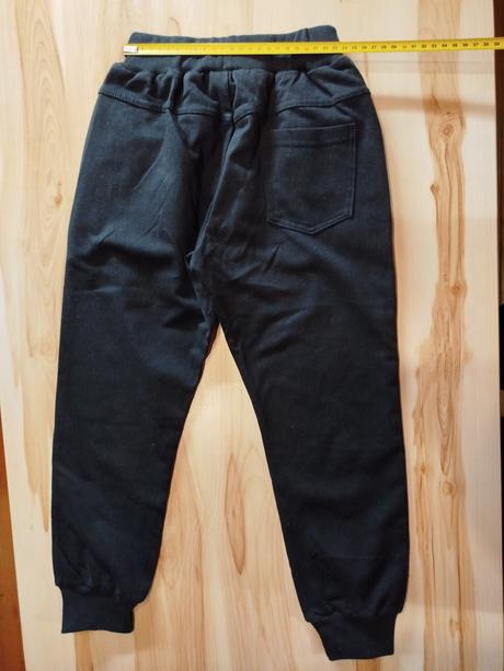 Mierne teplé tepláky, 128